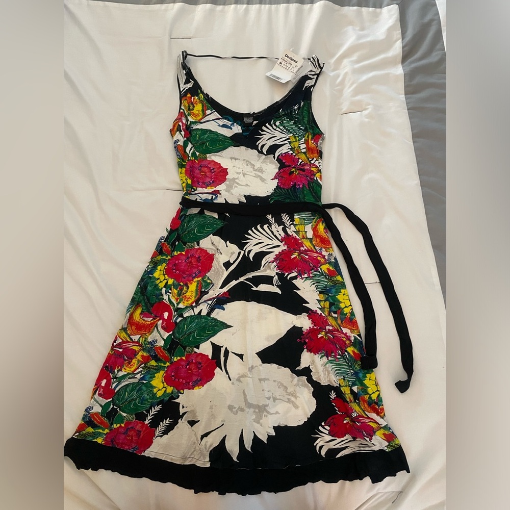 Desigual NWT sundress with detachable belt, size medium